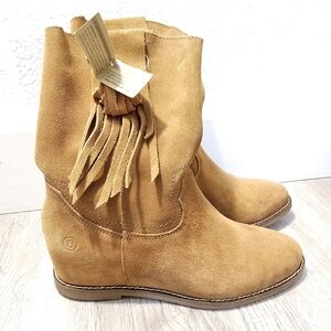 Dingo Camel 6.5 Boots with Western Fringe Brown